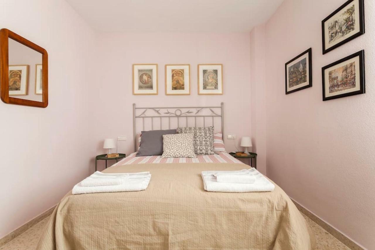 Apartamento Jardin De Santa Paula Sevilla Exterior foto